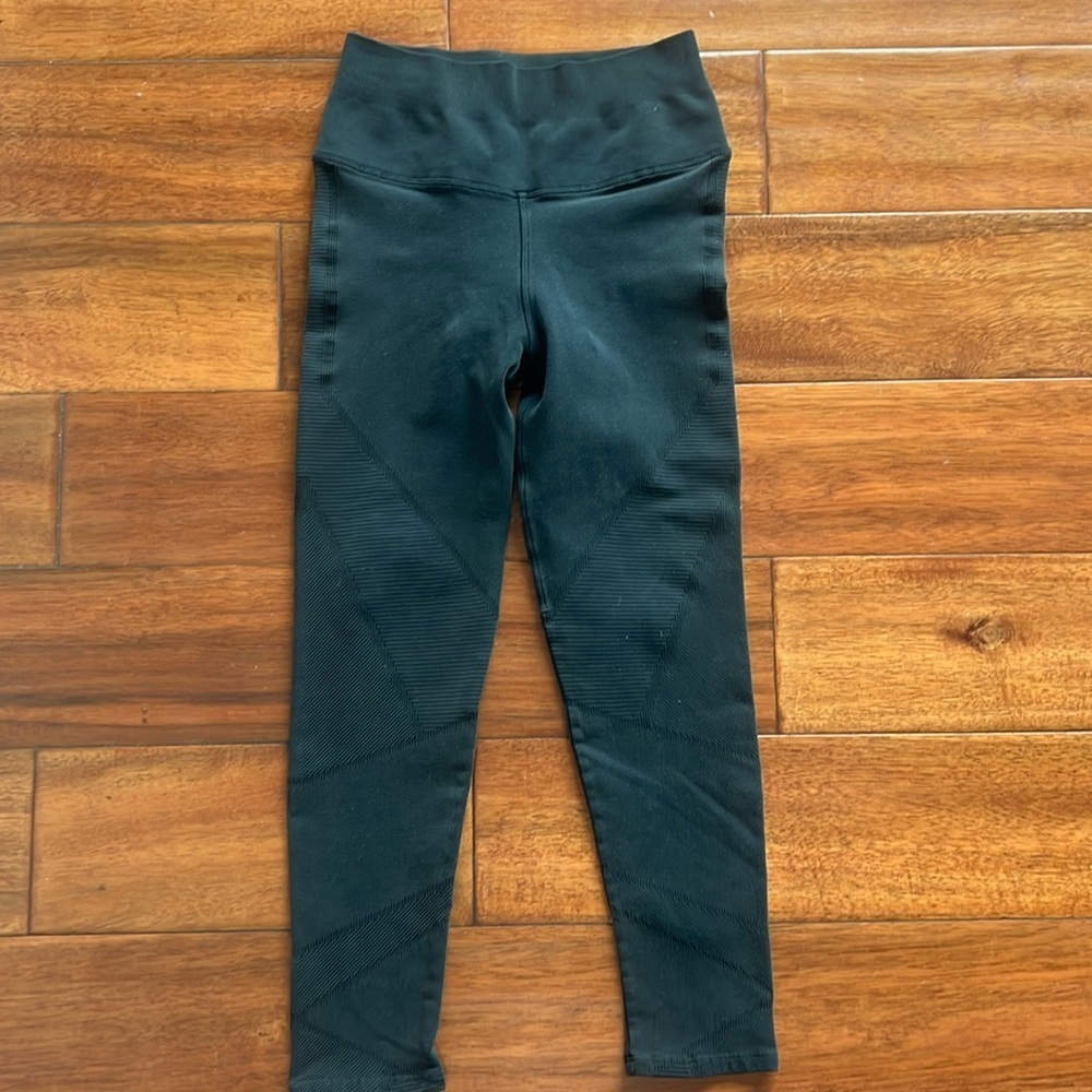 NUX Black Leggings Size Small